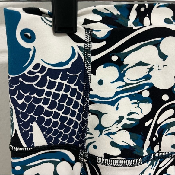 NWOT Free People Never Better Printed Run Shorts in Blue Koi Fish - XS - Picture 8 of 11